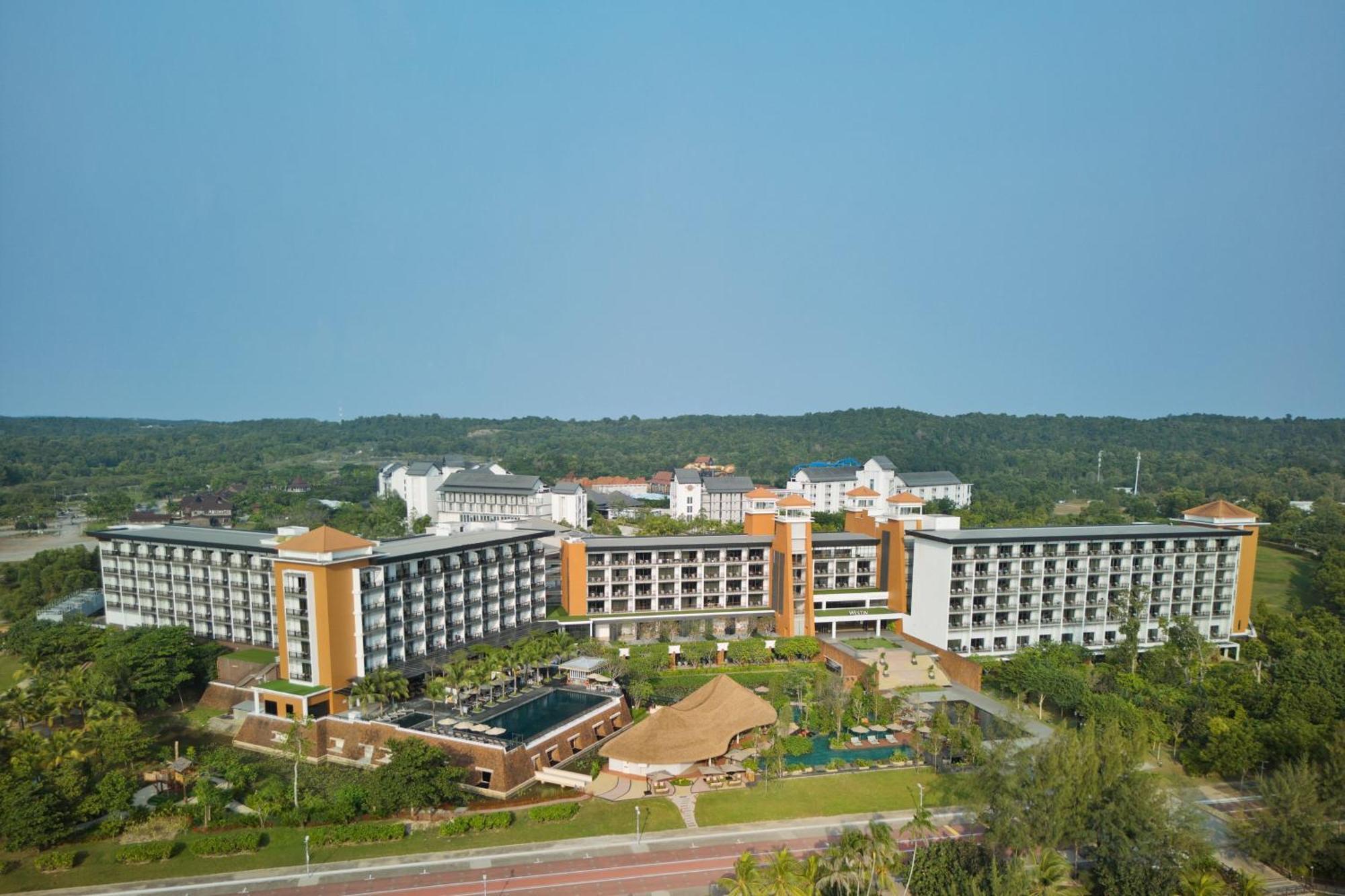 The Westin Desaru Coast Resort Esterno foto The Village at Wild dunes
