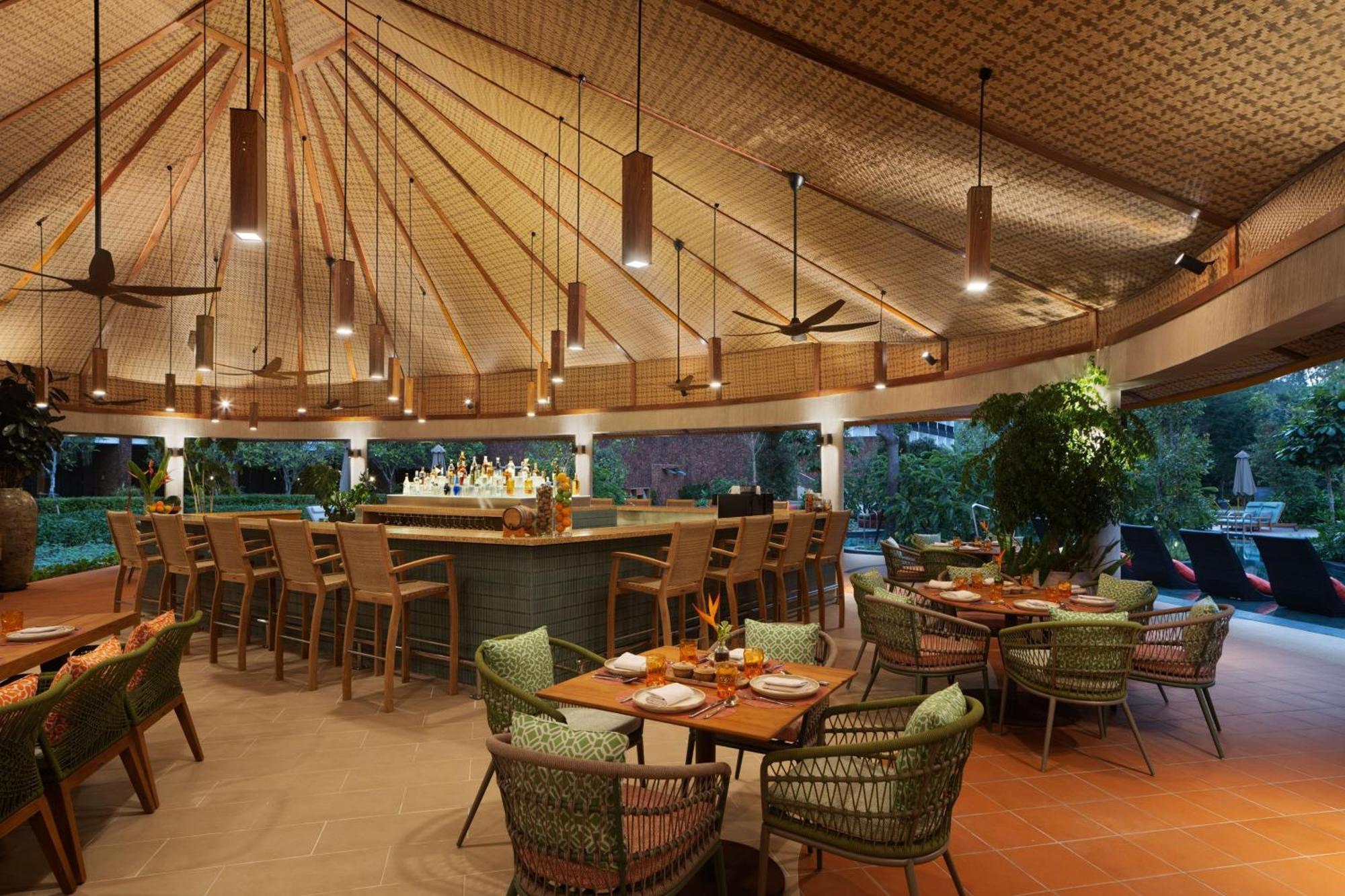The Westin Desaru Coast Resort Esterno foto The Bar